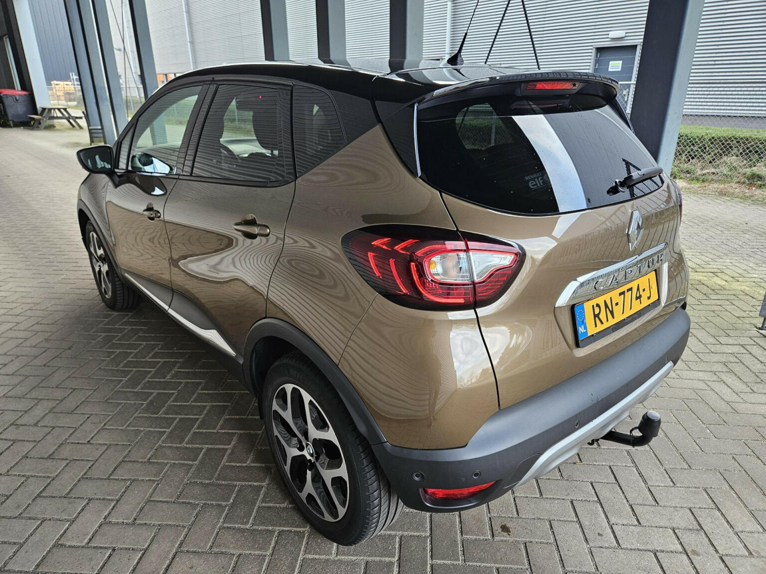 Renault-Captur-13